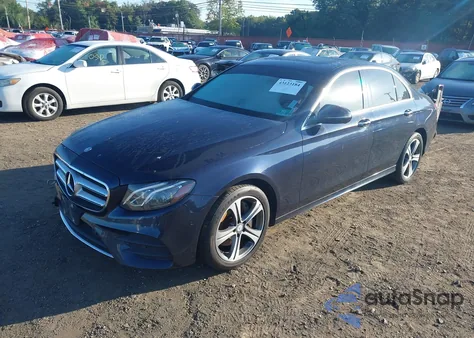 2017 Mercedes-Benz E 300 4Matic из США, поврежденный, VIN WDDZF4KB5HA169101